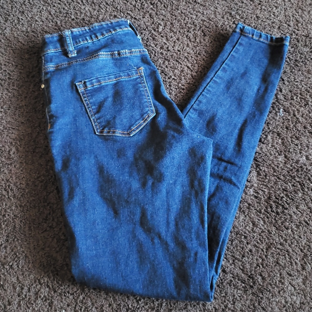 High wasted jeans